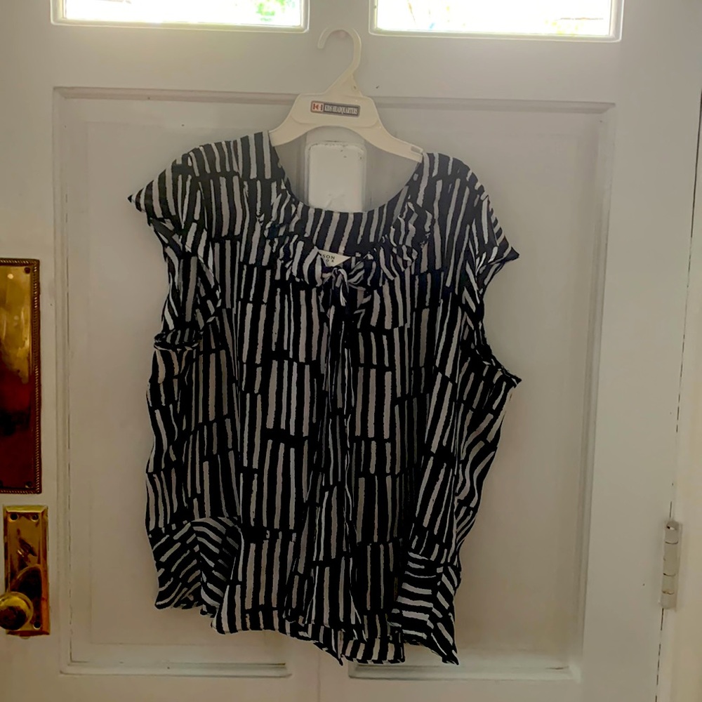 Allison Taylor 100% Polyester excellent condition